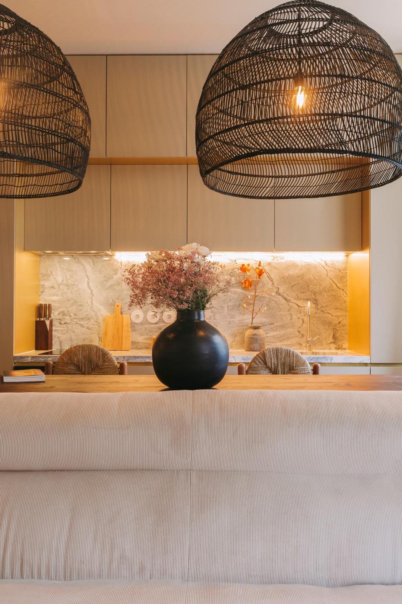 Village Aparthotel By Boa Porto Cameră foto A kitchen with a marble backsplash